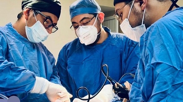 Dr_Israel_Presteguín_Rosas_Urology_Surgeon_Mexico